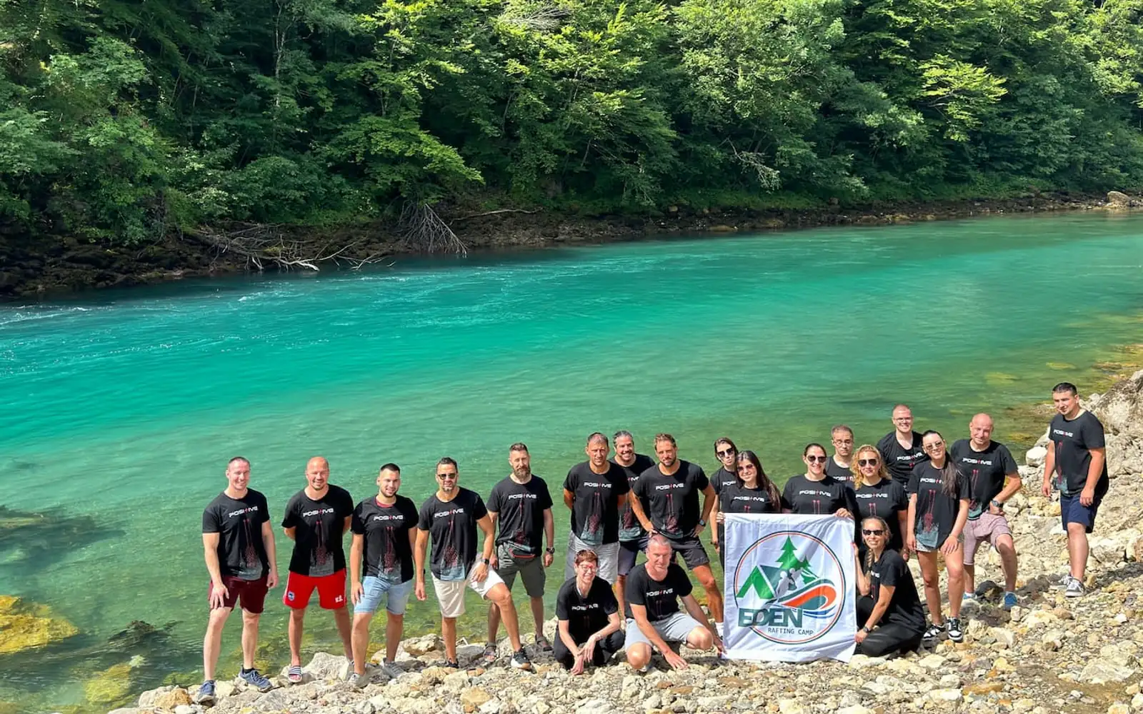 Team building na Tari: Zašto firme biraju rafting kamp